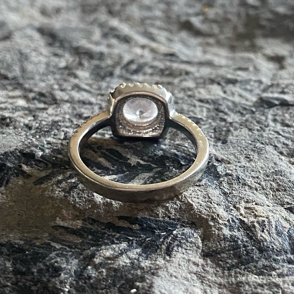 Sterling Silver & Cubic Zirconia Engagement Promise Cocktail Ring Size 6 - Picture 6 of 8